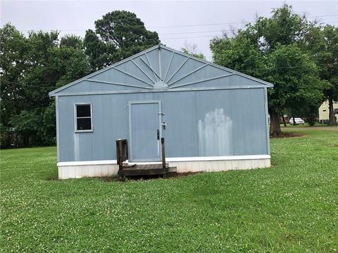 1602 E Klabzuba St, Prague, OK 74864 photo 4