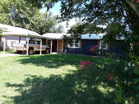 1336 E Broadway St, Cushing, OK 74023 photo 1