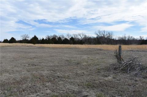 2704 E Walnut St, Tecumseh, OK 74873 photo 10