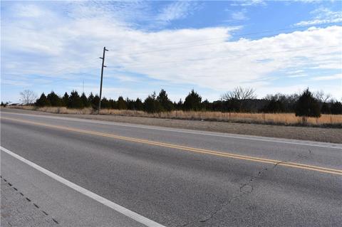 2704 E Walnut St, Tecumseh, OK 74873 photo 5