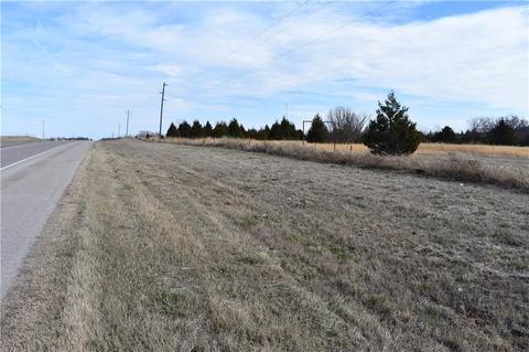 2704 E Walnut St, Tecumseh, OK 74873 photo 6
