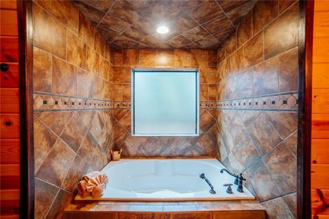 263 High Peak Trl, Broken Bow, OK 74728 photo 13