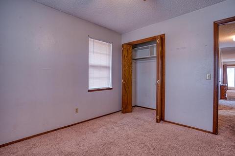 607 S Leach Ave, Watonga, OK 73772 photo 12