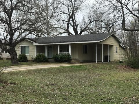 722 E Leland St, Cushing, OK 74023 photo 2