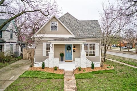 204 E Hurd St, Edmond, OK 73034 photo 1
