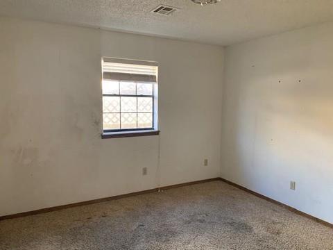 616 Taft St, Altus, OK 73521 photo 2