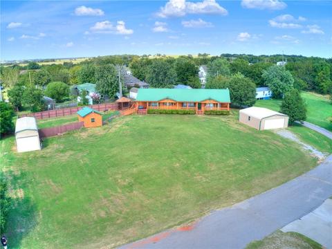316 E Bryant Ave, Mulhall, OK 73063 photo 1