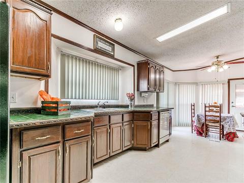 316 E Bryant Ave, Mulhall, OK 73063 photo 19