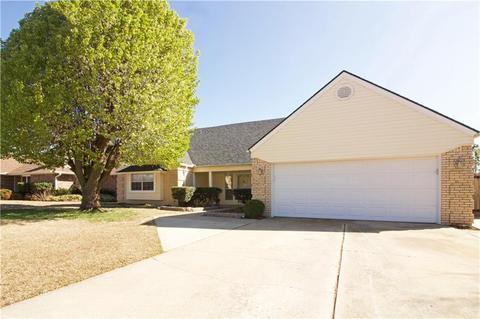 216 E Olympic Dr, Yukon, OK 73099 photo 2