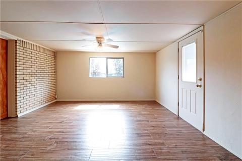 216 E Olympic Dr, Yukon, OK 73099 photo 13