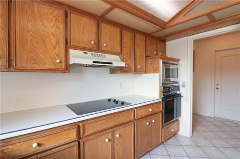 216 E Olympic Dr, Yukon, OK 73099 photo 11