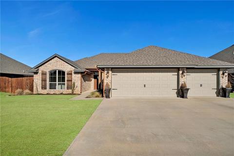 3512 Regal Dr, Altus, OK 73521 photo 2