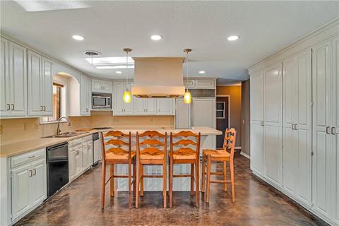 301 Cameron Dr, Altus, OK 73521 photo 9