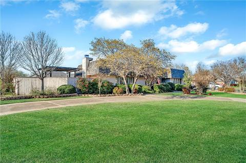 301 Cameron Dr, Altus, OK 73521 photo 3