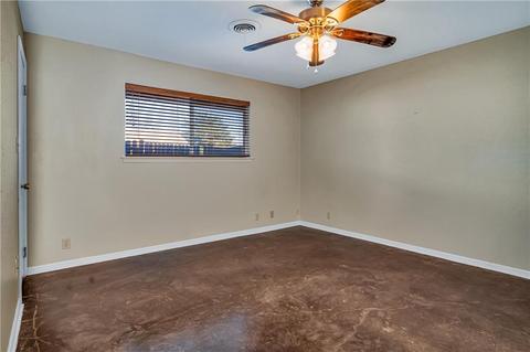 301 Cameron Dr, Altus, OK 73521 photo 24