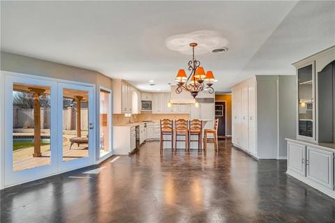 301 Cameron Dr, Altus, OK 73521 photo 15