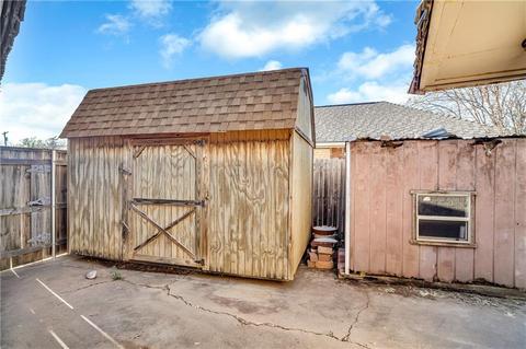 301 Cameron Dr, Altus, OK 73521 photo 35