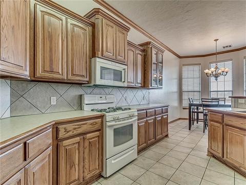 1925 Oak Dr, Moore, OK 73170 photo 18