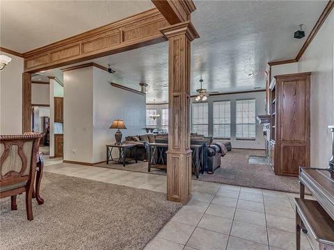 1925 Oak Dr, Moore, OK 73170 photo 4
