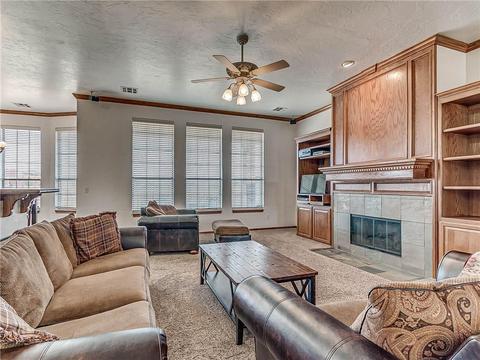 1925 Oak Dr, Moore, OK 73170 photo 6