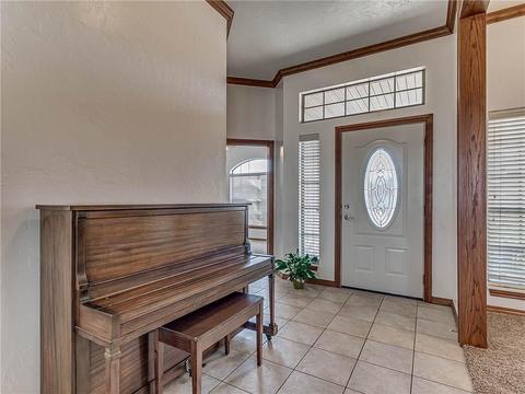 1925 Oak Dr, Moore, OK 73170 photo 3
