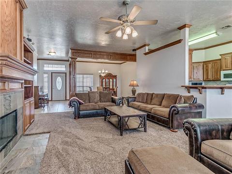 1925 Oak Dr, Moore, OK 73170 photo 10