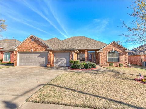 1925 Oak Dr, Moore, OK 73170 photo 1