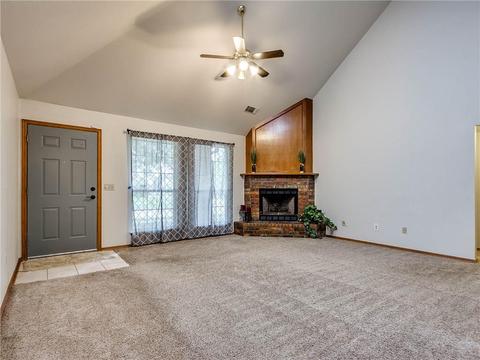 2600 Briarcliff Dr, Moore, OK 73170 photo 5
