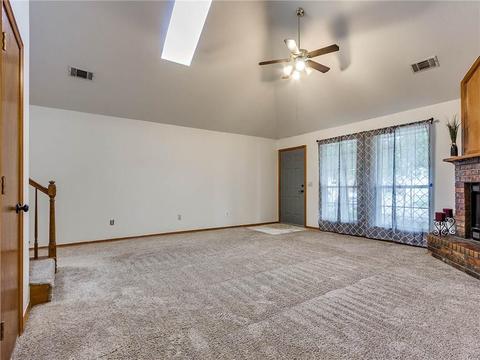 2600 Briarcliff Dr, Moore, OK 73170 photo 9