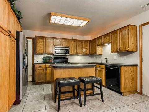 2600 Briarcliff Dr, Moore, OK 73170 photo 11