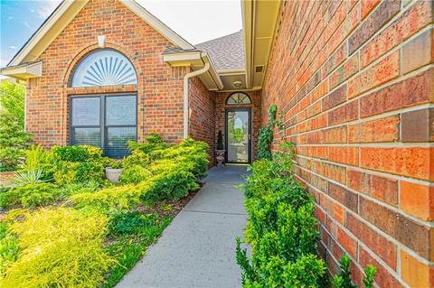 3209 Pinehurst Dr, Norman, OK 73072 photo 3