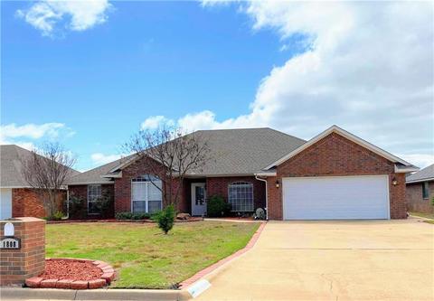 1808 Hunter Pointe Cir, Altus, OK 73521 photo 1