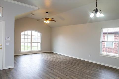 912 Willowood Dr, Yukon, OK 73099 photo 7
