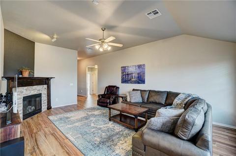 4412 Applegate Dr, Moore, OK 73160 photo 8