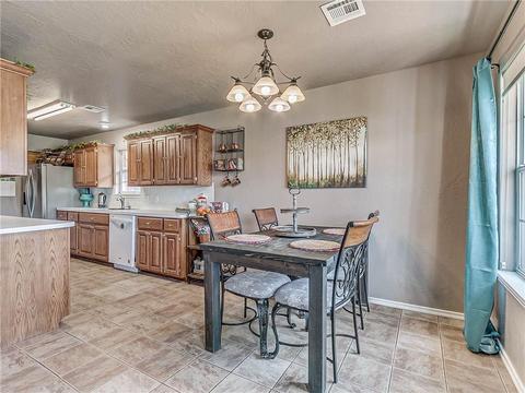200 Greentree Dr, Noble, OK 73068 photo 8