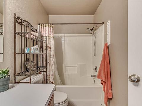 200 Greentree Dr, Noble, OK 73068 photo 22