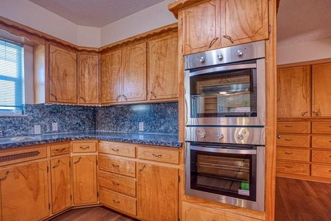 420 N Harmon Ave, Watonga, OK 73772 photo 9
