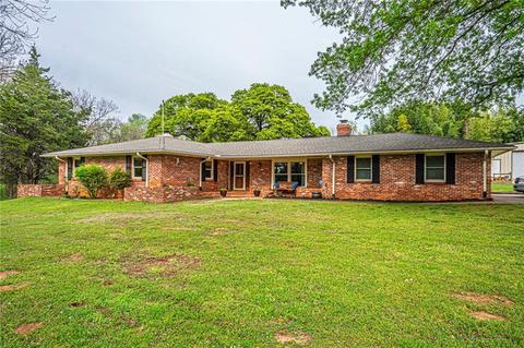 1641 S 60th St, Noble, OK 73068 photo 7