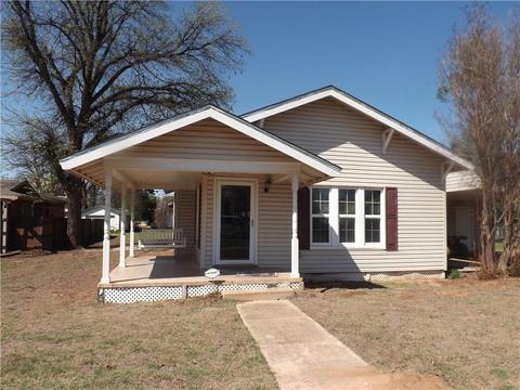 314 E Main St, Tipton, OK 73570 photo 4