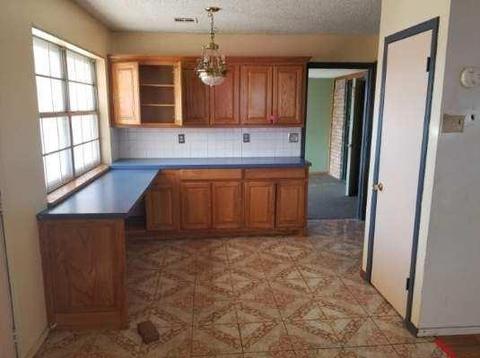 1504 E Grant Ave, Guthrie, OK 73044 photo 3