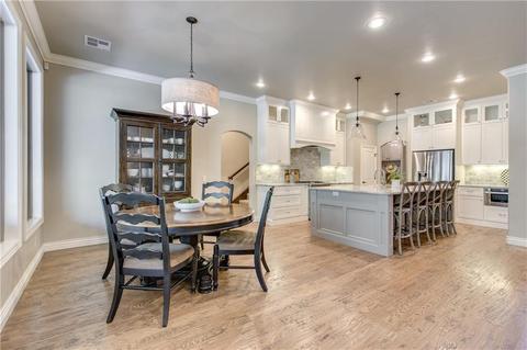 2709 Rustic Rd, Edmond, OK 73034 photo 6