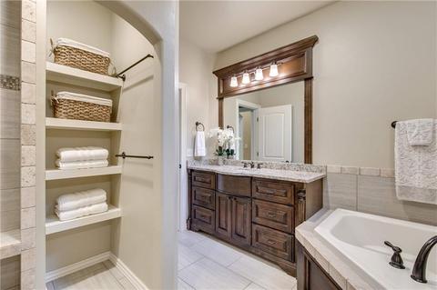 2709 Rustic Rd, Edmond, OK 73034 photo 13