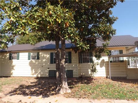 300 E Main St, Tipton, OK 73570 photo 5
