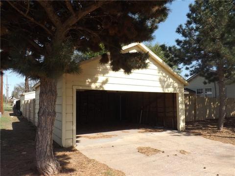 300 E Main St, Tipton, OK 73570 photo 7