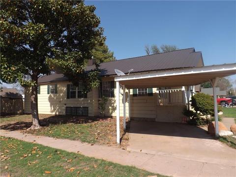 300 E Main St, Tipton, OK 73570 photo 4