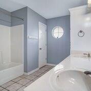 812 Jamestown Dr, Altus, OK 73521 photo 2