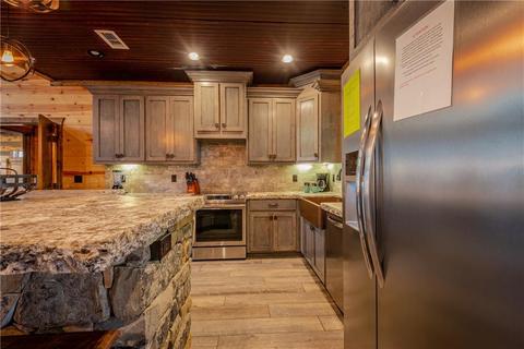 383 Sugar Pine Loop, Broken Bow, OK 74728 photo 5