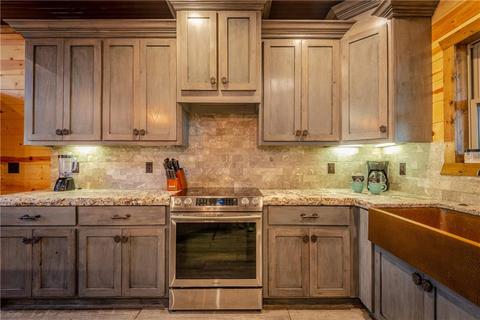 383 Sugar Pine Loop, Broken Bow, OK 74728 photo 4