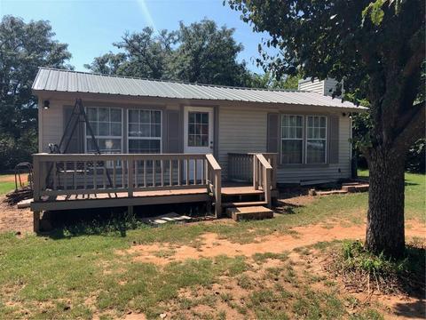 21135 Eighth St, Hinton, OK 73047 photo 1