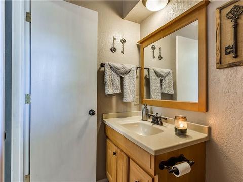 324 E Carson Ln, Mustang, OK 73064 photo 18